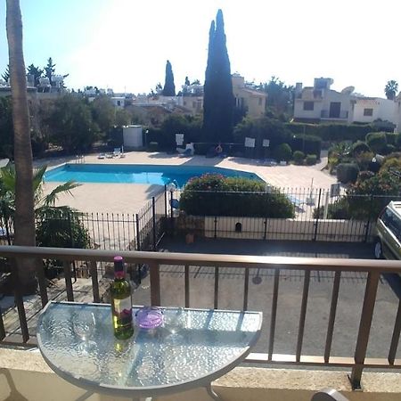 Appartamento 'Chez Antoine' Pool-View 5Min From Sea Paphos Esterno foto