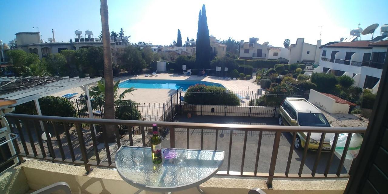 Appartamento 'Chez Antoine' Pool-View 5Min From Sea Paphos Esterno foto