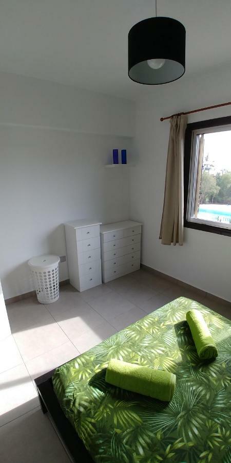 Appartamento 'Chez Antoine' Pool-View 5Min From Sea Paphos Esterno foto