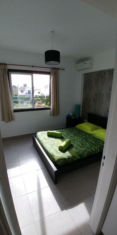 Appartamento 'Chez Antoine' Pool-View 5Min From Sea Paphos Esterno foto