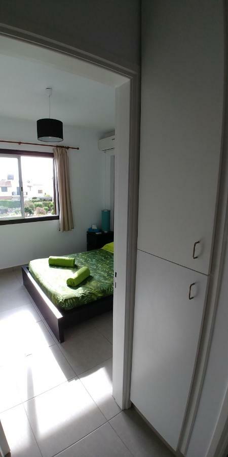 Appartamento 'Chez Antoine' Pool-View 5Min From Sea Paphos Esterno foto