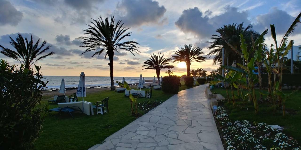 Appartamento 'Chez Antoine' Pool-View 5Min From Sea Paphos Esterno foto